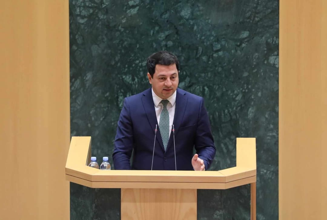 არჩილ თალაკვაძე – ჩვენი ქვეყნის შეურაცხყოფაა, როცა მსჯავრდებული ადეიშვილი ჩნდება საერთაშორისო ფორმატებში