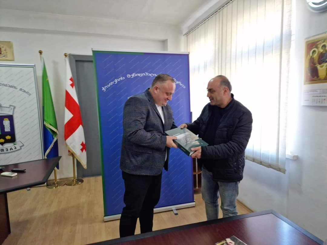 Frontnews image description