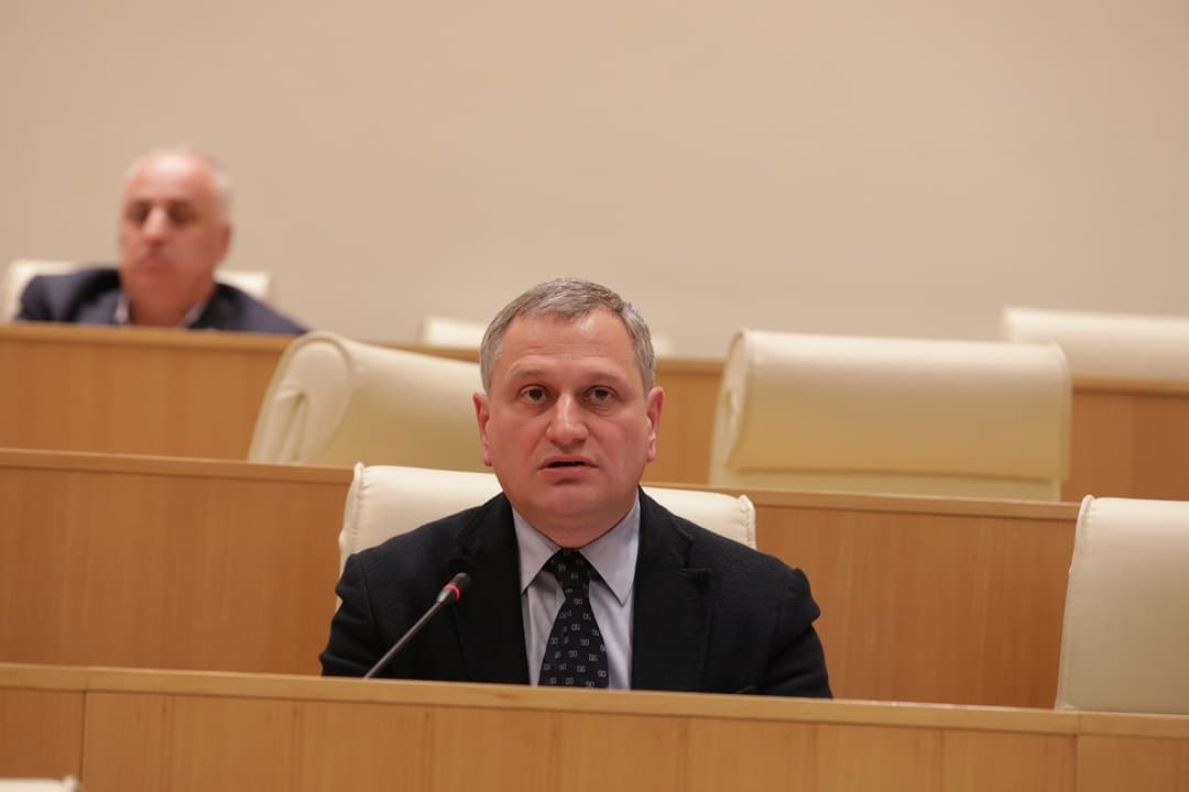 არმაზ ახვლედიანი – ვფიქრობ, რომ ჯანსაღი, ეროვნული, ევროპული  ძალები შეძლებენ საქართველოს განორმალურებას