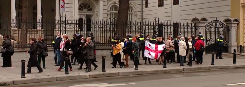 Frontnews image description