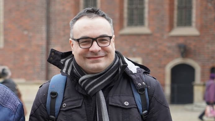 Frontnews image description