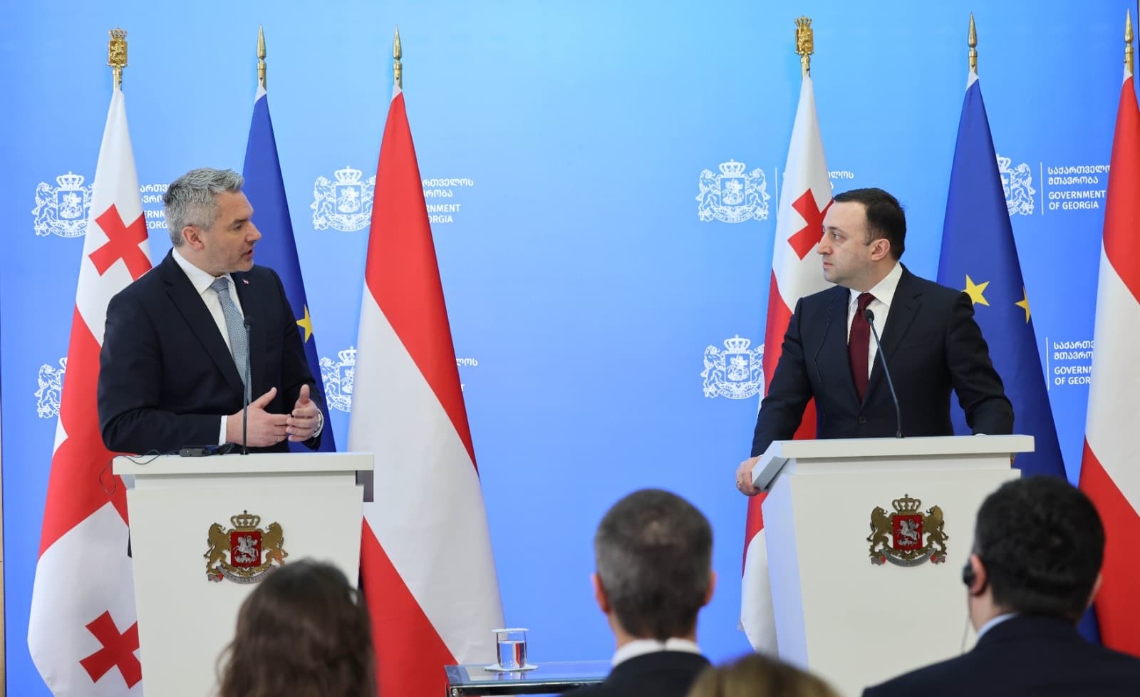 Frontnews image description