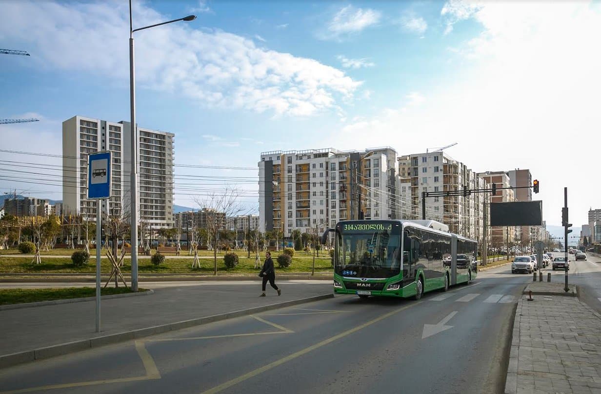 Frontnews image description