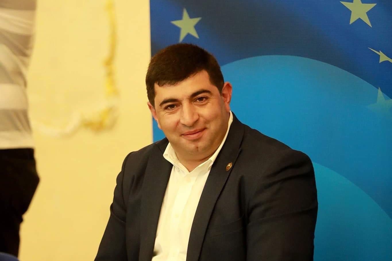 Frontnews image description