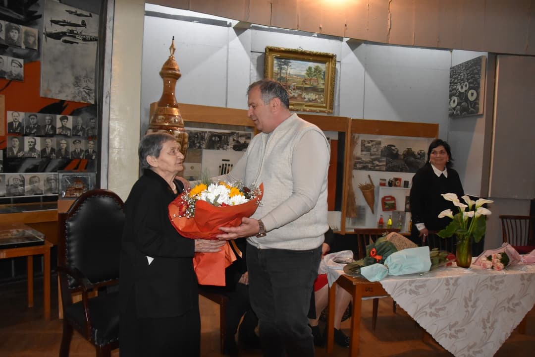 წყალტუბოში ციალა ღვინიანიძის წიგნების პრეზენტაცია გაიმართა