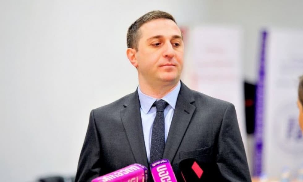 “ბანკისაგან აქციონერების გამოყოფა წარმოუდგენელი და შეუძლებელია”