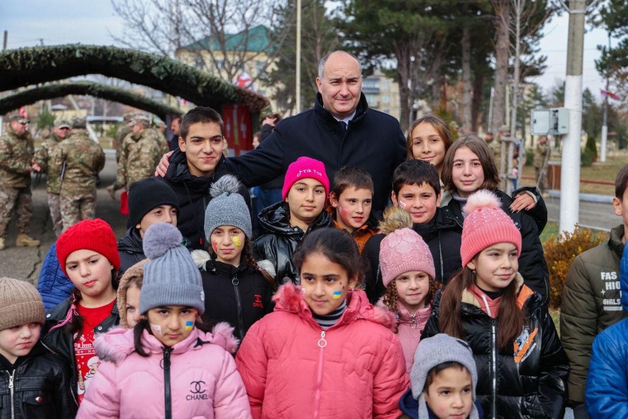 Frontnews image description