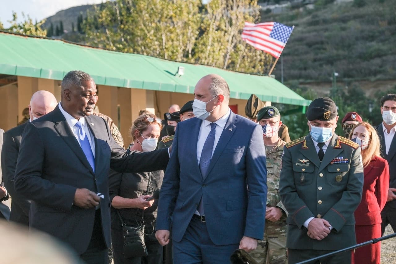 Frontnews image description