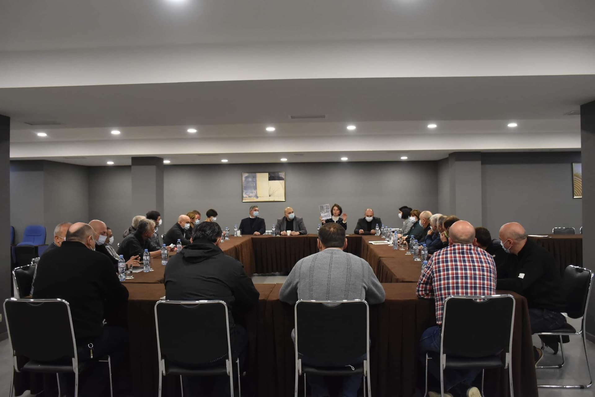 Frontnews image description