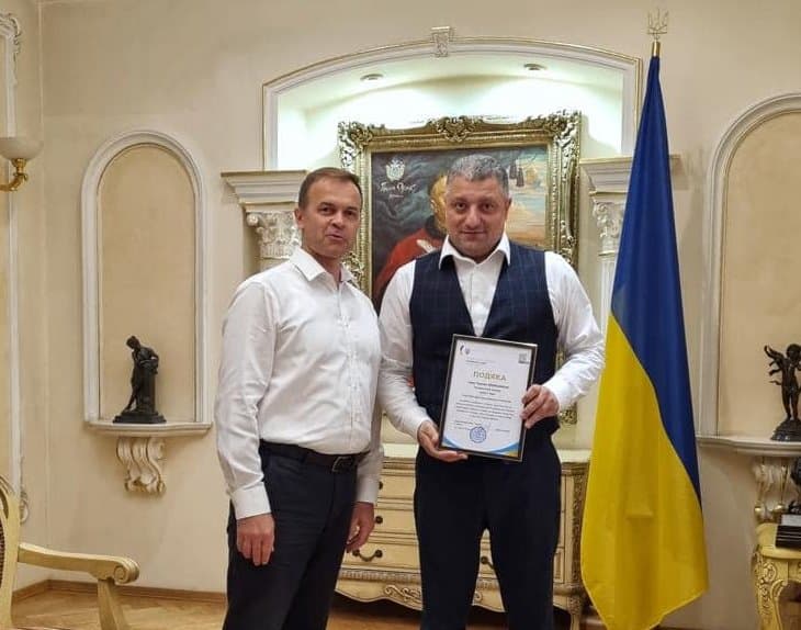 ოდესაში საქართველოს გენერალურ კონსულს ომის დროს გამბედაობისა და გამძლეობისთვის მადლობის სიგელი გადასცეს