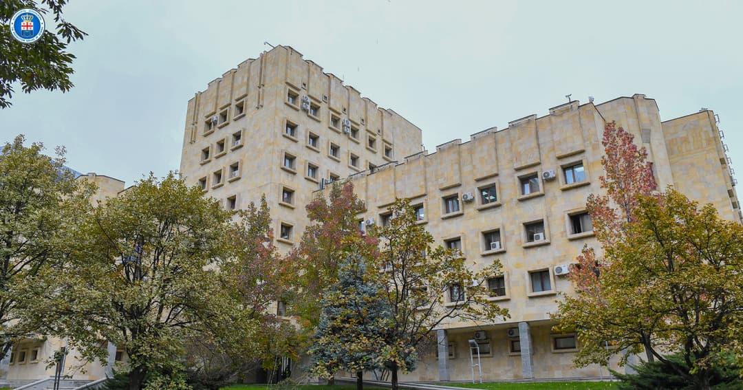 პროკურატურამ გარდაბანში დის განზრახ მკვლელობის ფაქტზე დაკავებულს ბრალდება წარუდგინა