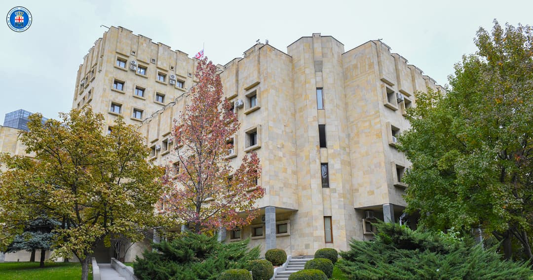 Two indicted for premeditated murder of vendor after his resistance to criminal authorities