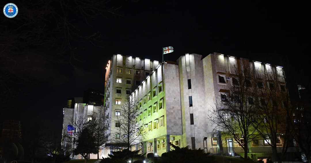 პროკურატურა ჯგუფურად, ჯანმრთელობის განზრახ მძიმე დაზიანების ფაქტზე დაკავებულებს ბრალდებას დაუმძიმებს