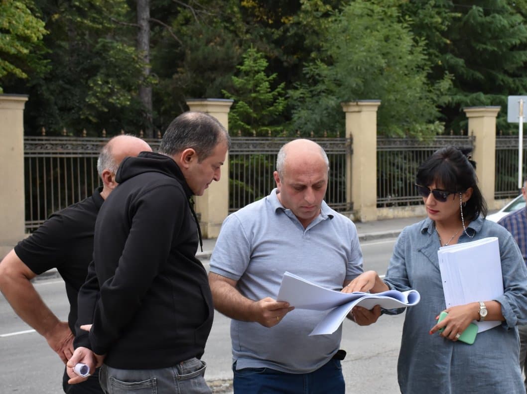 Frontnews image description