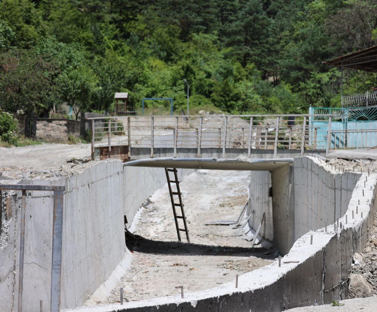 Frontnews image description