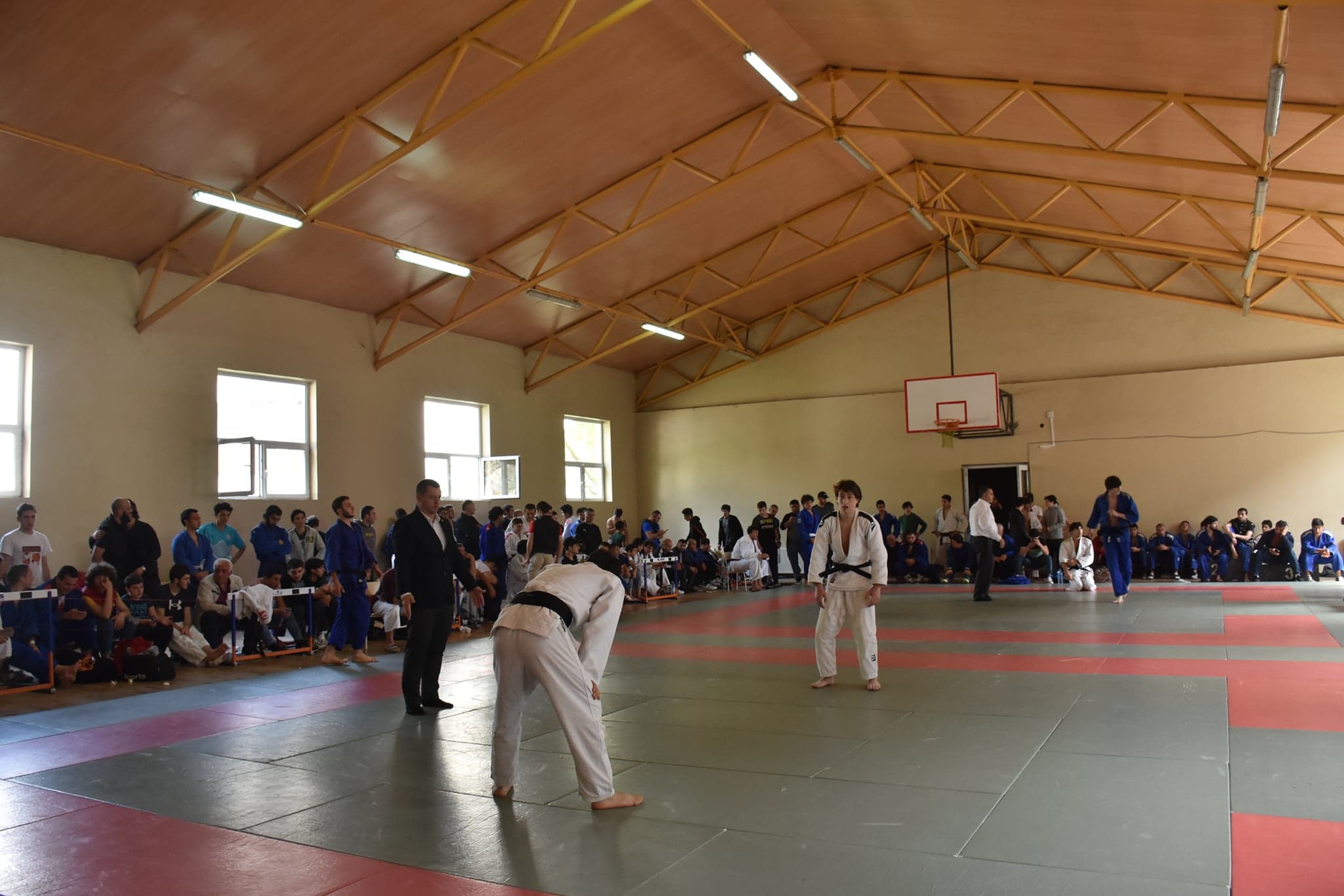 Frontnews image description