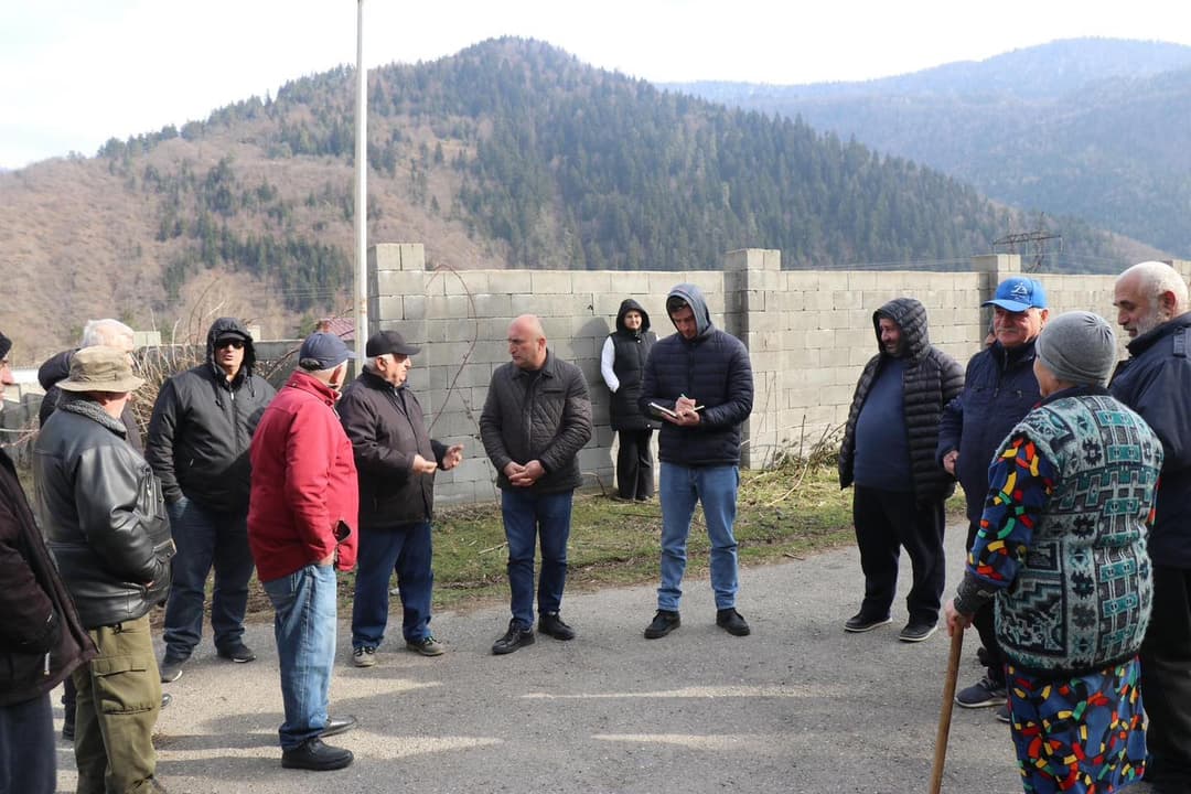 ბორჯომის მუნიციპალიტეტში “სოფლის მხარდაჭერის პროგრამის” ფარგლებში მოსახლეობასთან საკონსულტაციო შეხვედრები მიმდინარეობს