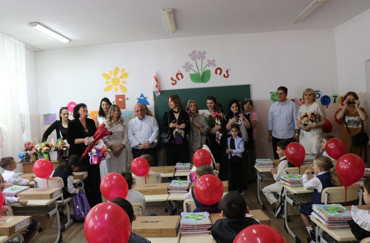 Frontnews image description