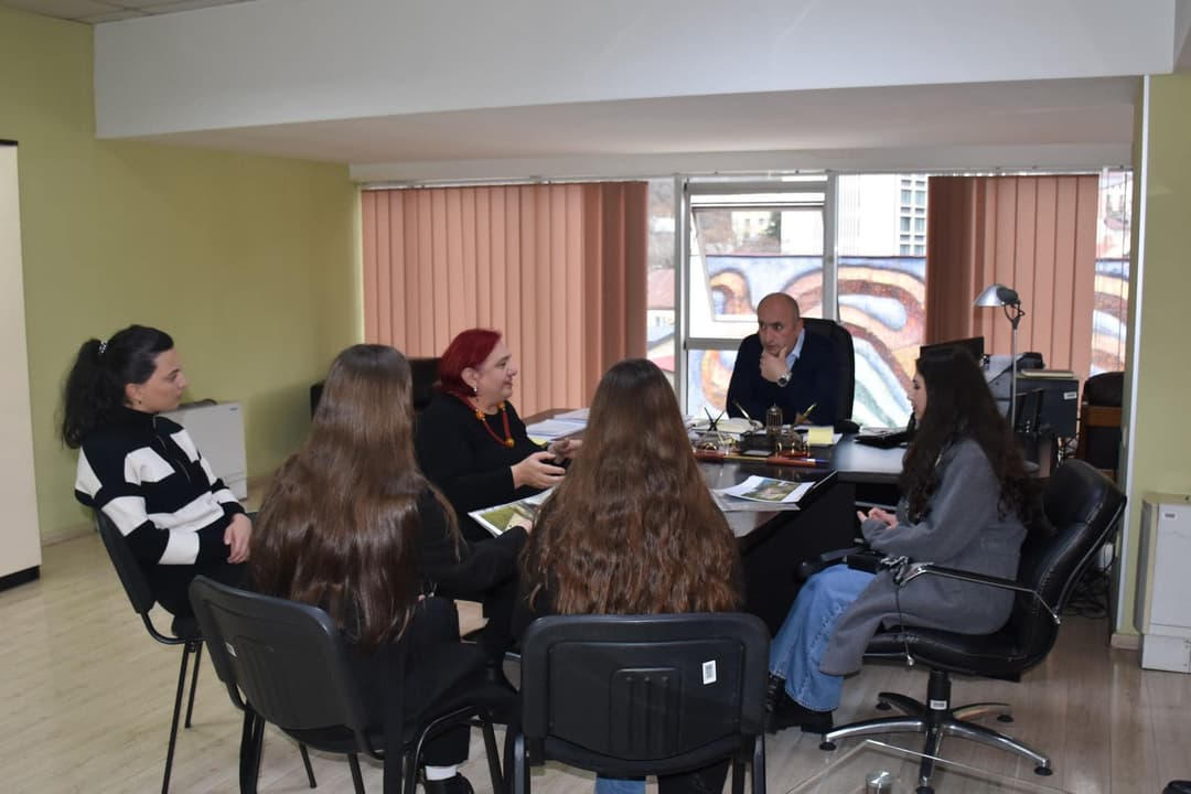 ბორჯომის მერი ოთარ არბოლიშვილი ახალდაბელ ახალგაზრდებს შეხვდა