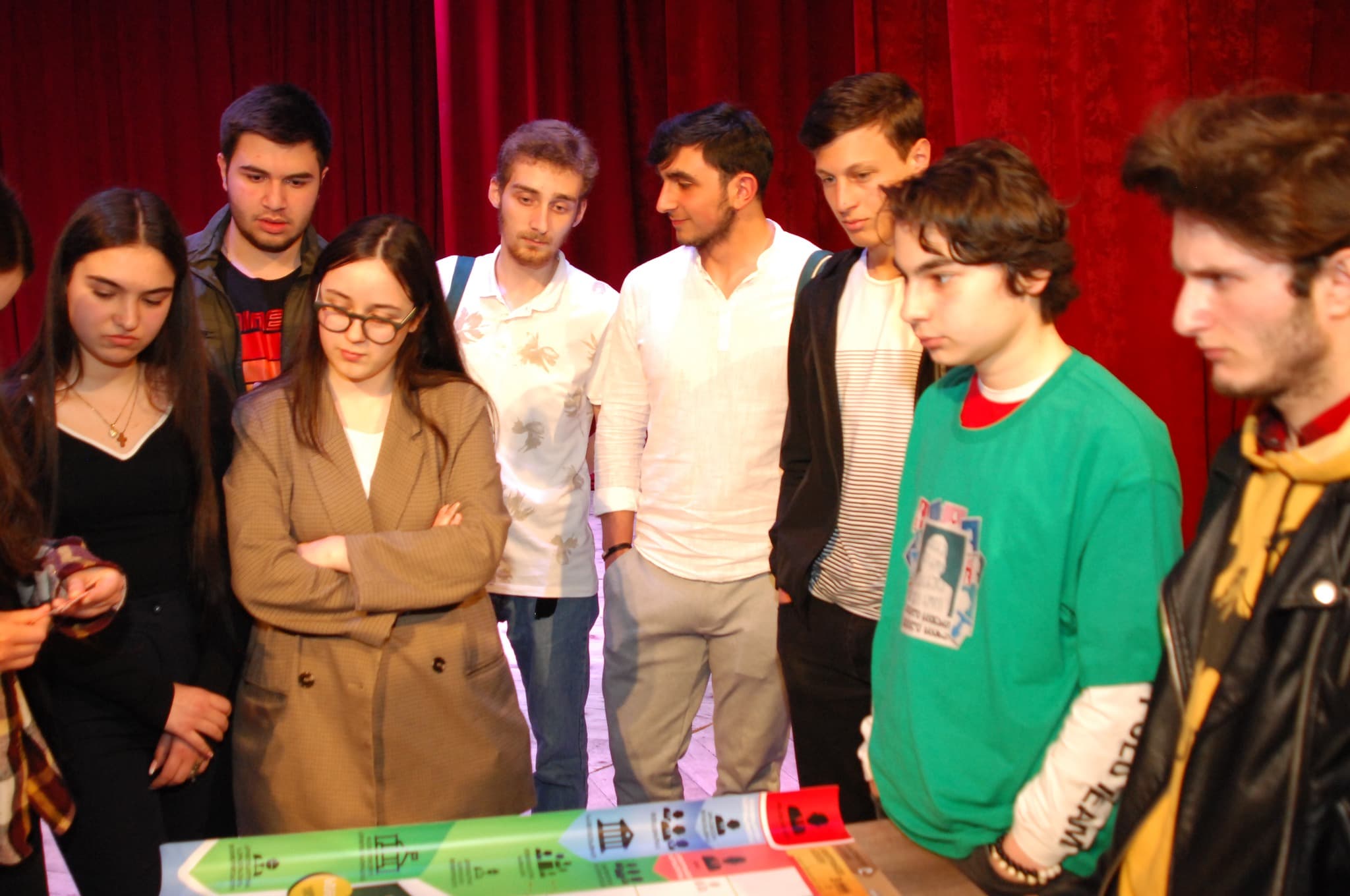 Frontnews image description