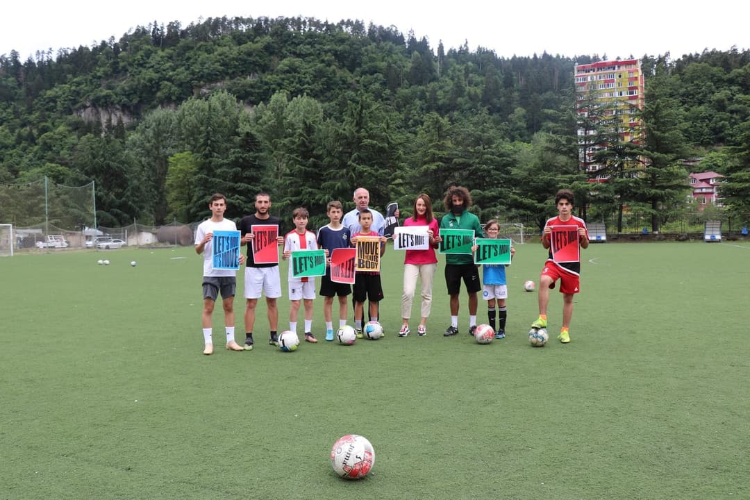კამპანიას – “მოდი ვიმოძრაოთ“, ბორჯომის მუნიციპალიტეტში მცხოვრები ახალგაზრდებიც შეუერთდნენ