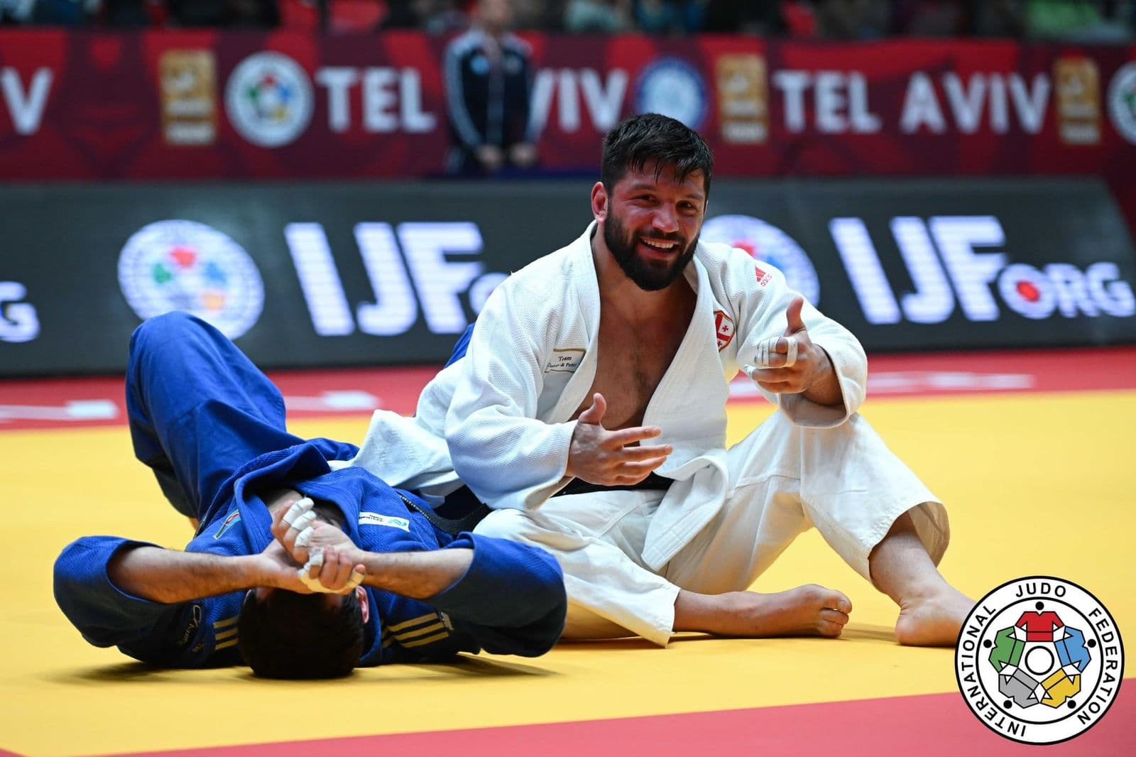 Frontnews image description