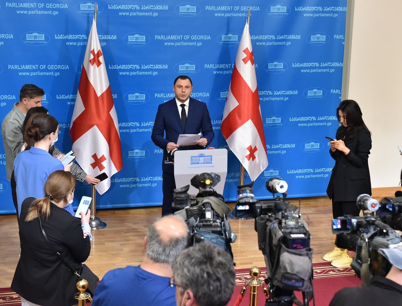 Frontnews image description