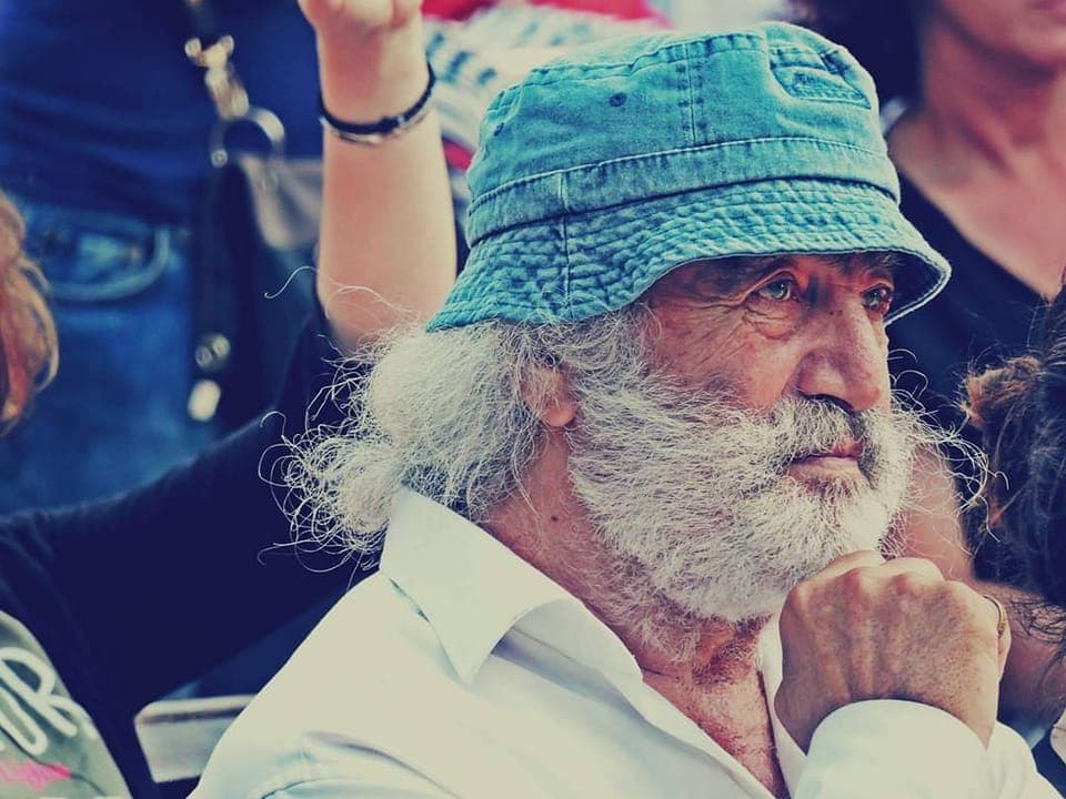 Frontnews image description