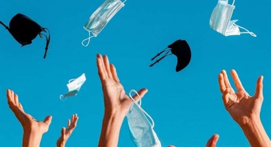 Gov’t lifts all coronavirus restrictions except wearing of facemasks in transport, closed facilities