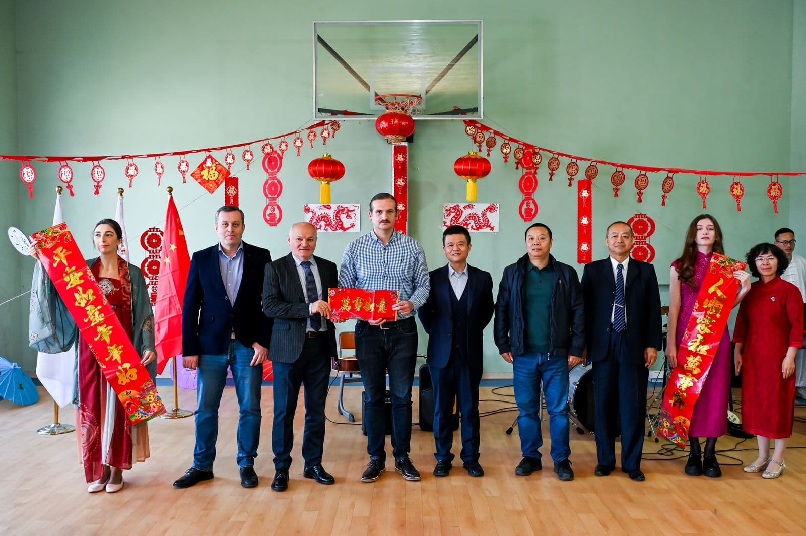 Frontnews image description