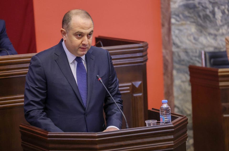 ირაკლი ჩიქოვანი – ჩვენ ვიდგებით ყველა ჯარისკაცის გვერდით და გავაკეთებთ მაქსიმუმს, რომ სამხედროები იყვნენ დაფასებულები