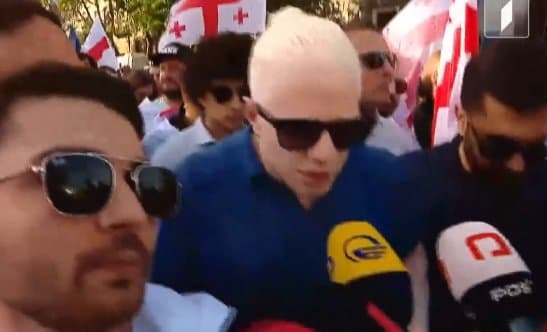 Frontnews image description