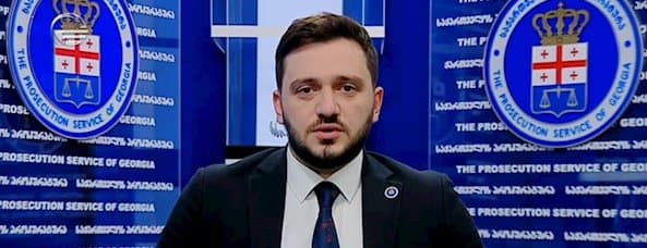 პროკურორი სააკაშვილს – რა გადაუდებელი აუცილებლობა იყო გიგი უგულავას გახდომა, რაც ქვეყანას 114 ათასი ლარი დაუჯდა?! სოფო ნიჟარაძის სასტუმროს მომსახურება, რაც სახელმწიფოს 5500 ლარი დაუჯდა?!