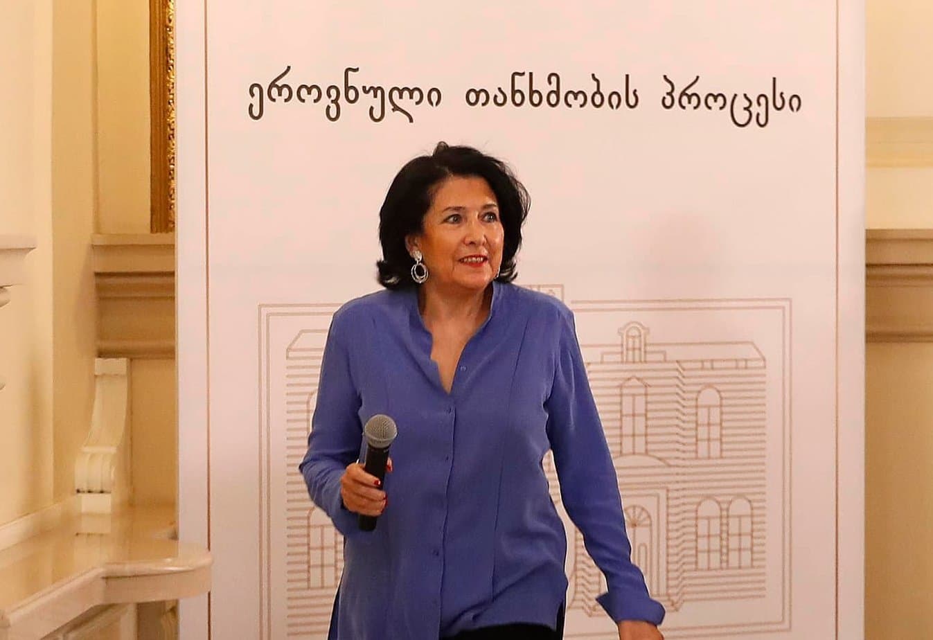 Frontnews image description