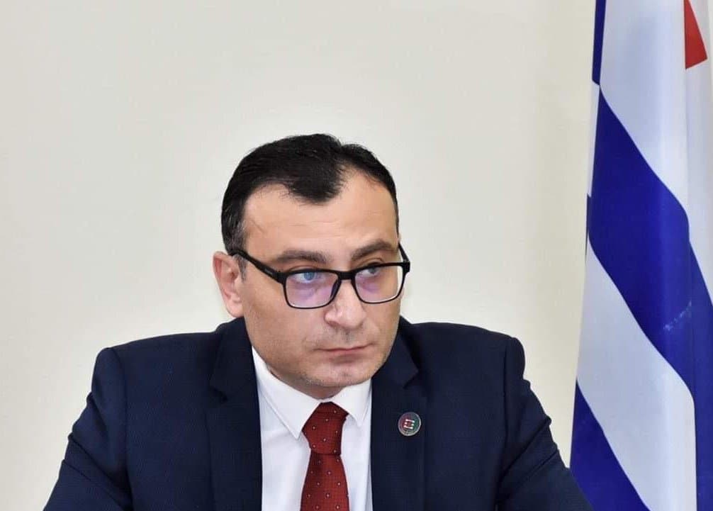 ტიტე აროშიძე – „ნაციონალურ მოძრაობას” თორნიკე რიჟვაძის იმპიჩმენტის საკითხი ჩაუვარდა