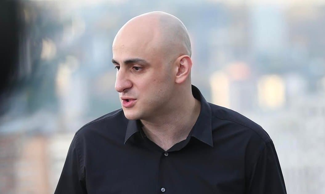 Frontnews image description