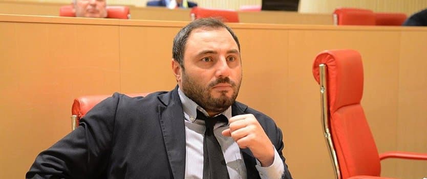 ბექა ნაცვლიშვილი – უკრაინის კმარელების მთავრობაზე ქართული კმარელების მთავრობა მახსენდება, ორივეს აქვს ამბიცია ახალი, ნეოლიბერალური ერის ფორმირებისა