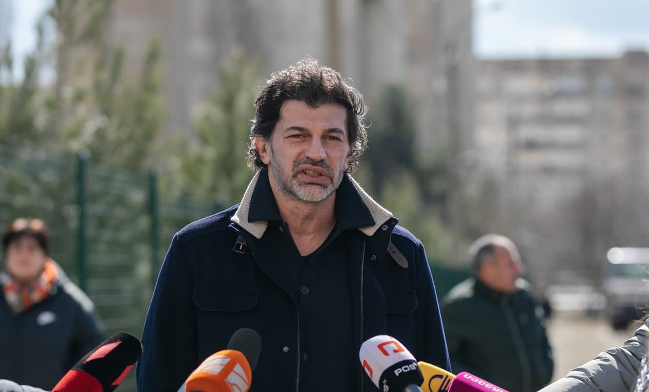 Frontnews image description