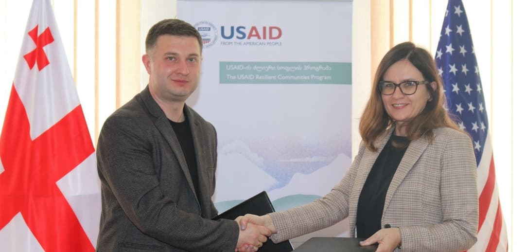 ონის მუნიციპალიტეტს მერმა და USAID-ის ძლიერი სოფლის პროგრამის ხელმძღვანელმა ურთიერთგაგების მემორანდუმს მოაწერეს ხელი