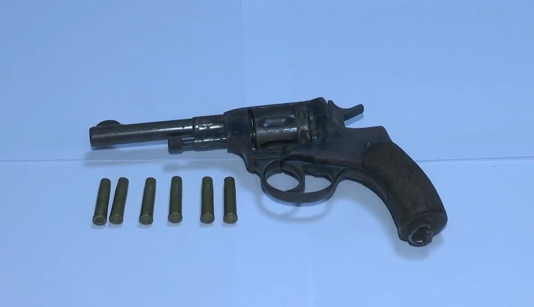 იმერეთსა და ქვემო ქართლში უკანონო ცეცხლსასროლი იარაღი და საბრძოლო მასალა ამოიღეს, დაკავებულია 2 პირი