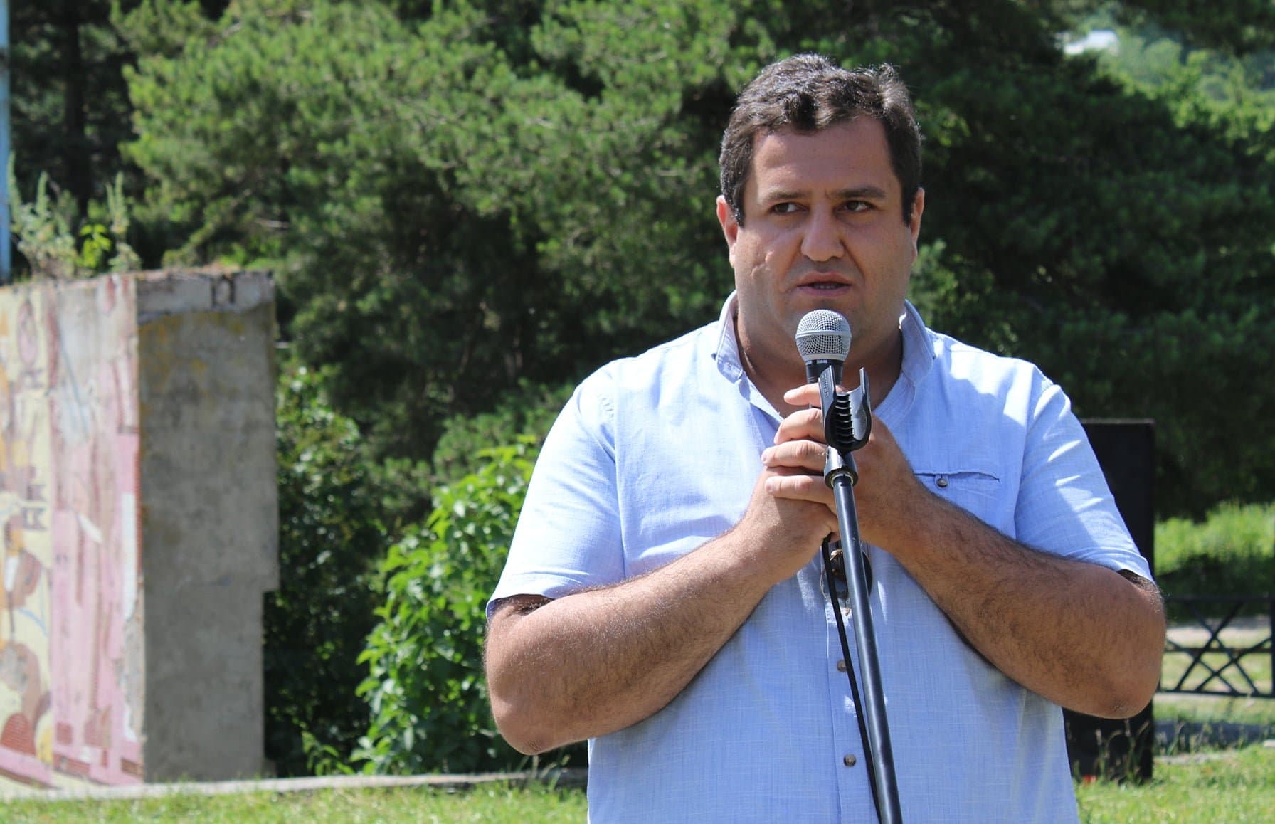 Frontnews image description