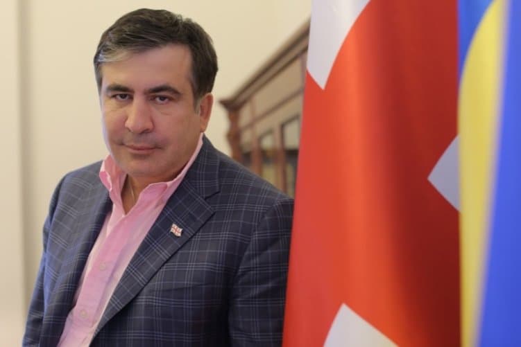 მიხეილ სააკაშვილი საჯარო მოხელეებს, სამართალდამცავი ორგანოების თანამშრომლებს და კომისიებში დასაქმებულ პედაგოგებს მიმართავს