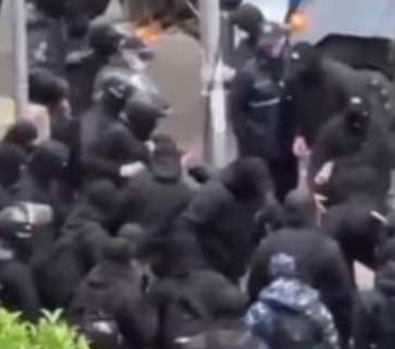 პარლამენტთან სამართალდამცველების მიერ აქციის მონაწილეების მიმართ ძალის გადამეტების ფაქტებზე გამოძიება დაიწყო