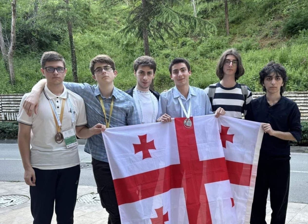 Frontnews image description