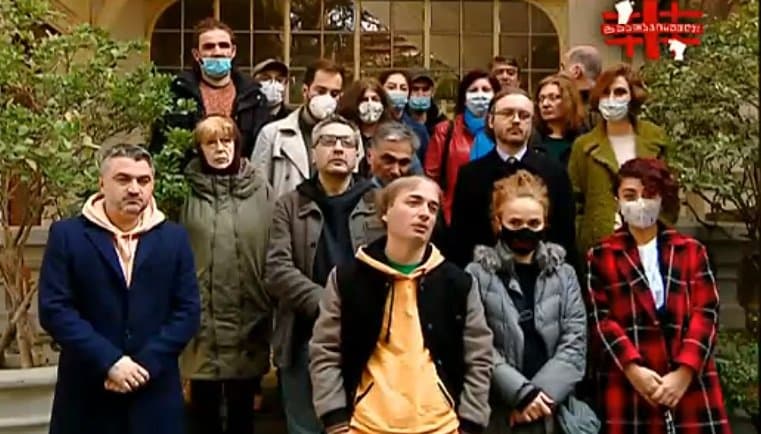 მწერლები ტორესა მოსის დაკავებას აპროტესტებენ