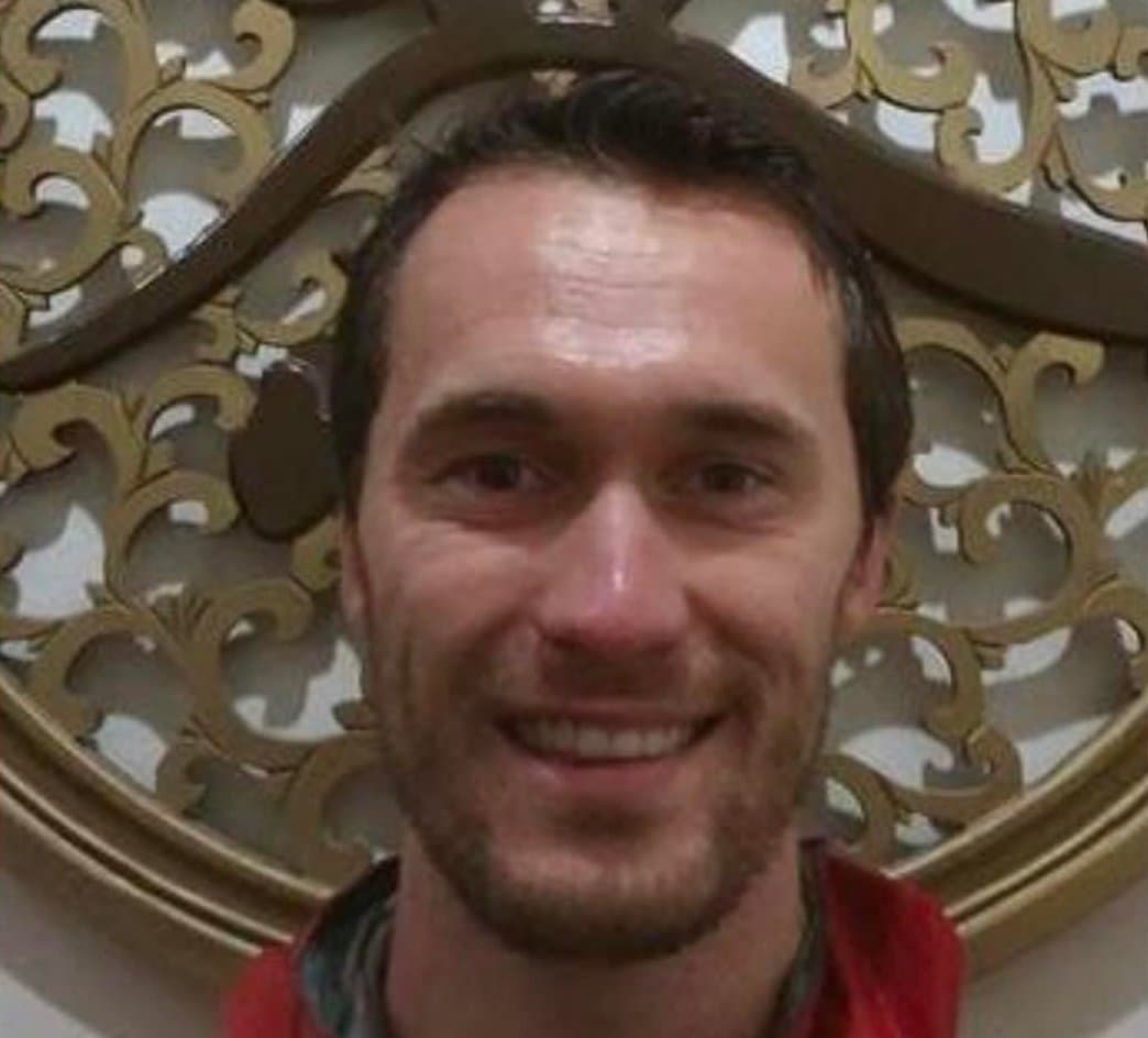 თბილისში რამდენიმე დღის წინ გაუჩინარებული ამერიკელი ტურისტი იპოვეს