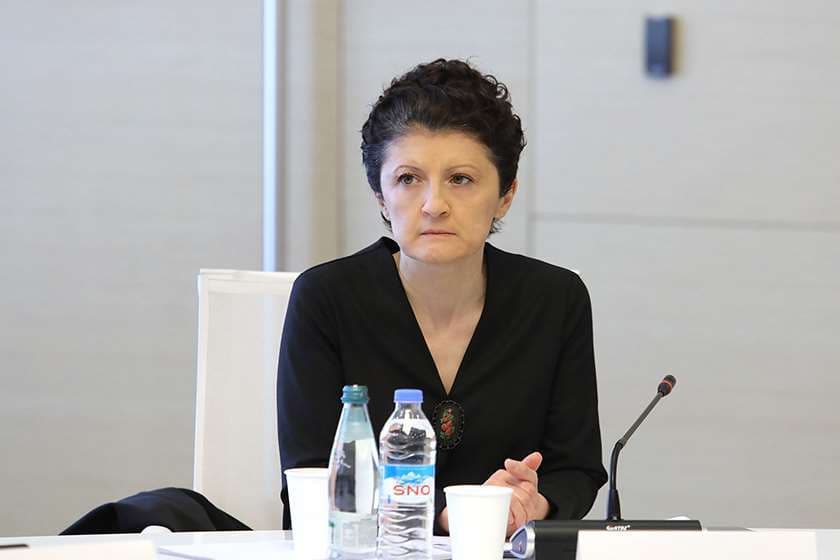 თეა წულუკიანი – ჩემთვის აბსურდის თეატრია, რომ შს მინისტრი იმის მაგივრად, რომ შტურმს იგერიებდეს, ყავას უსხამდა დეპუტატებს