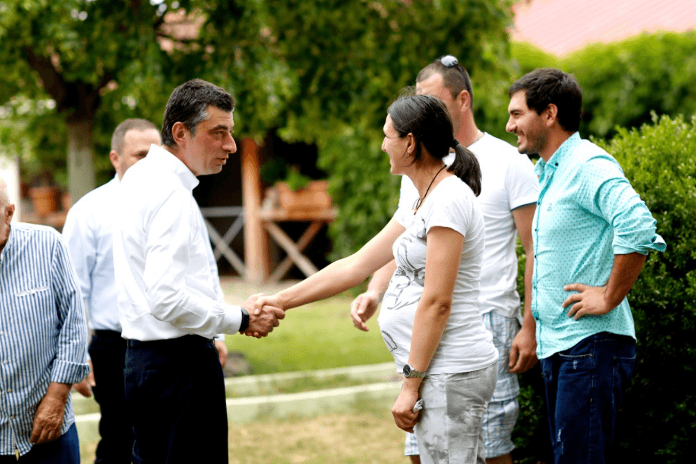 Frontnews image description