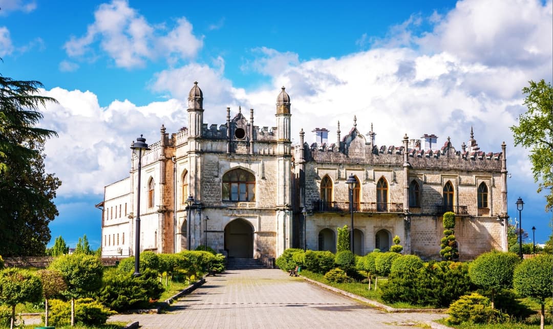 ამერიკის საელჩომ დადიანების სასახლის აღსადგენად 300 000 დოლარი გამოყო