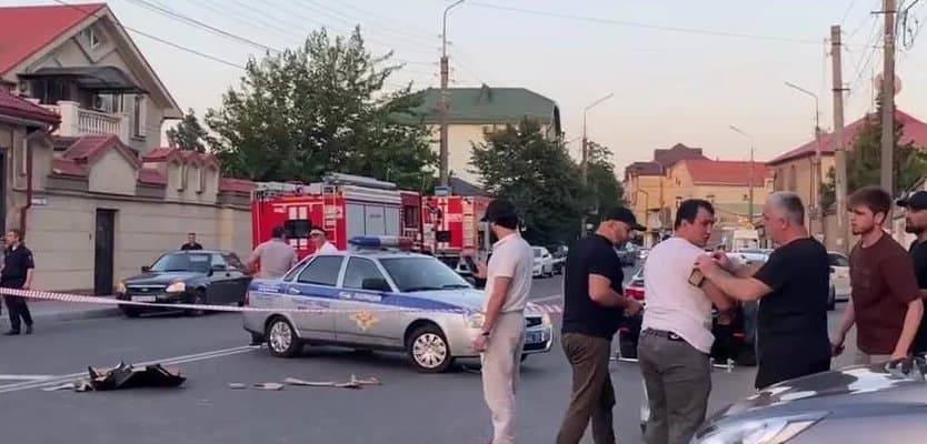 დაღესტანში თავდასხმებს 15-ზე მეტი პოლიციელი და რამდენიმე სამოქალაქო პირი ემსხვერპლა